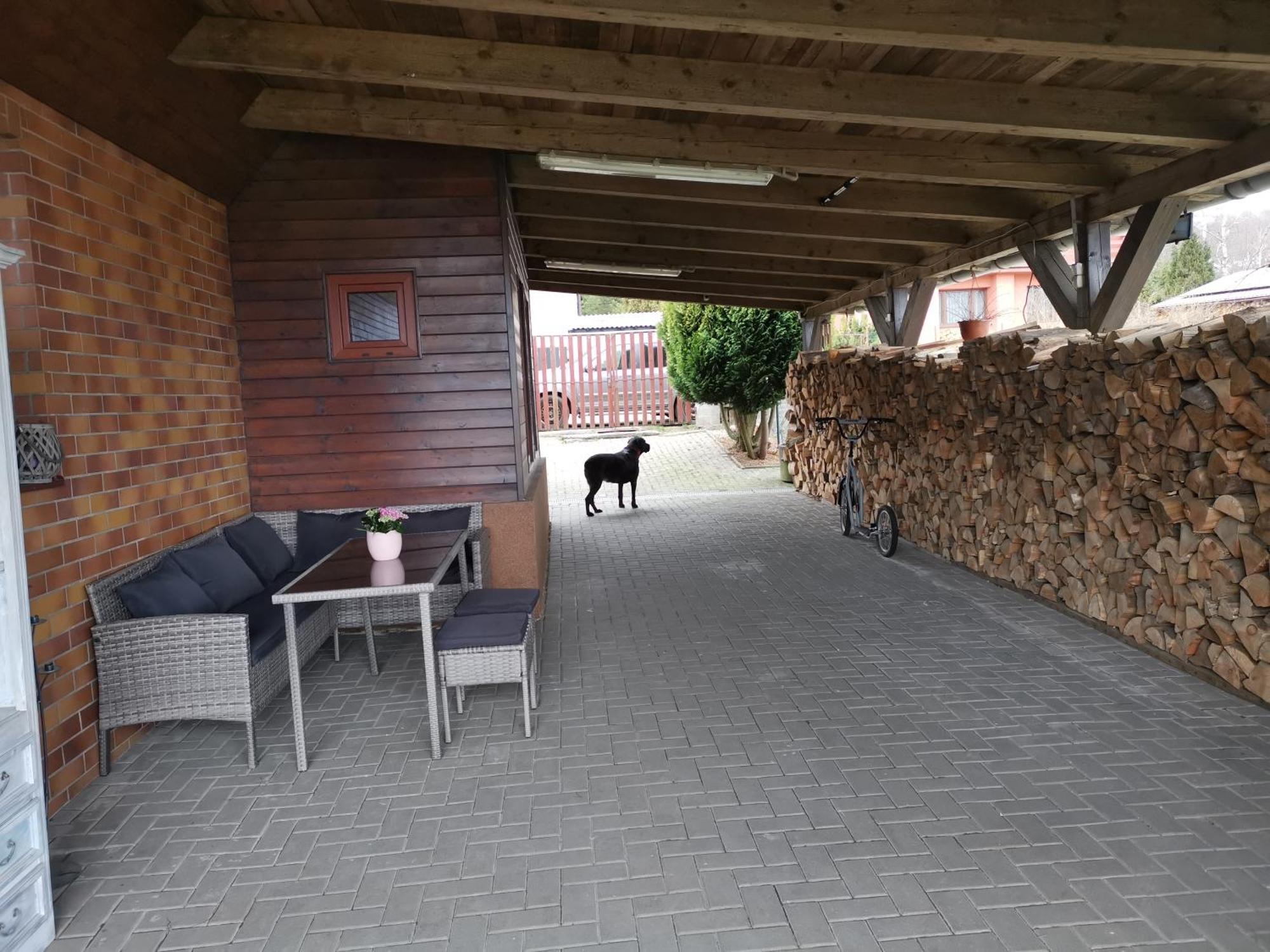 Apartman Jako U Babicky Tisá Eksteriør bilde